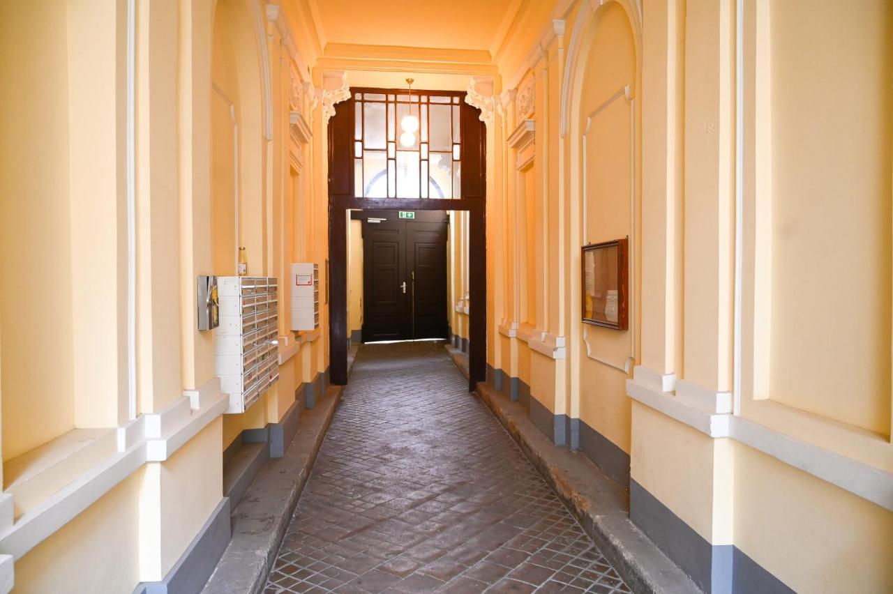 Modern Suite Naschmarkt Viena Exterior foto